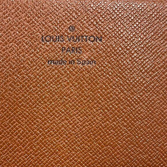 Louis Vuitton Vintage Porte Yen Monogram Canvas Wallet - Preowned - Picture 9 of 11